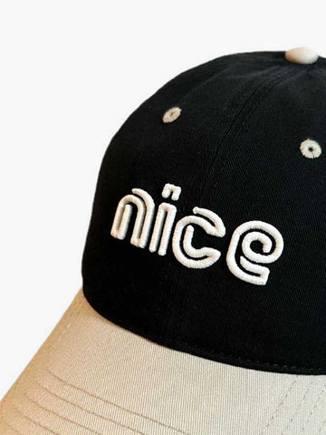 Casquette de baseball à lettres colorées