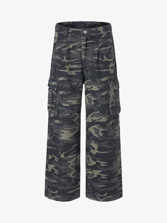 Camouflage Cargo Pants with Wide Leg Design for Versatile Wear 