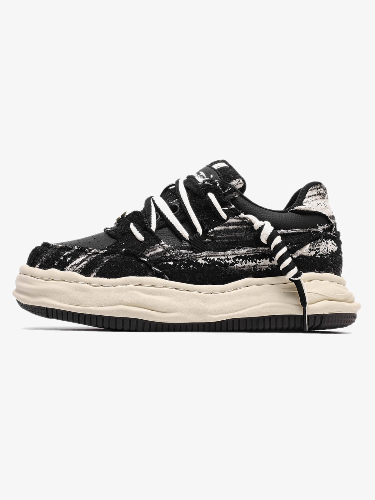 Stylish Denim-Style Sneakers for Everyday Wear 