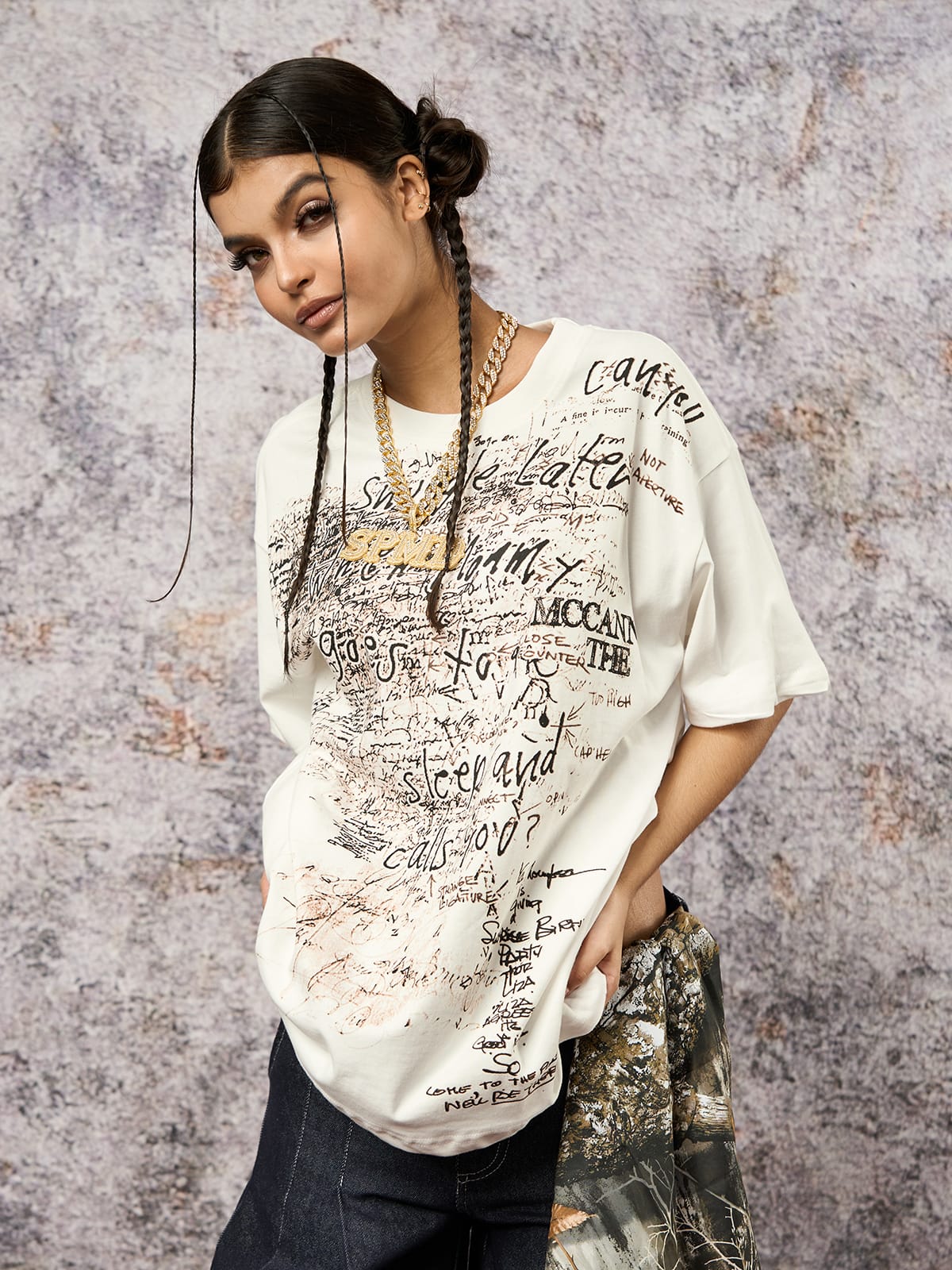 Graffiti Letter Print Oversized T-Shirt - 2417 