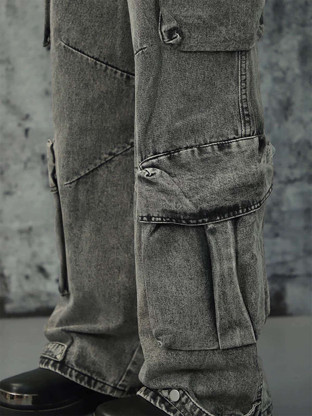 Thesupermade Washed Multi-pocket Cargo Jeans 
