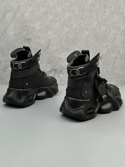 Dual-Strap Stealth Runner Boots 