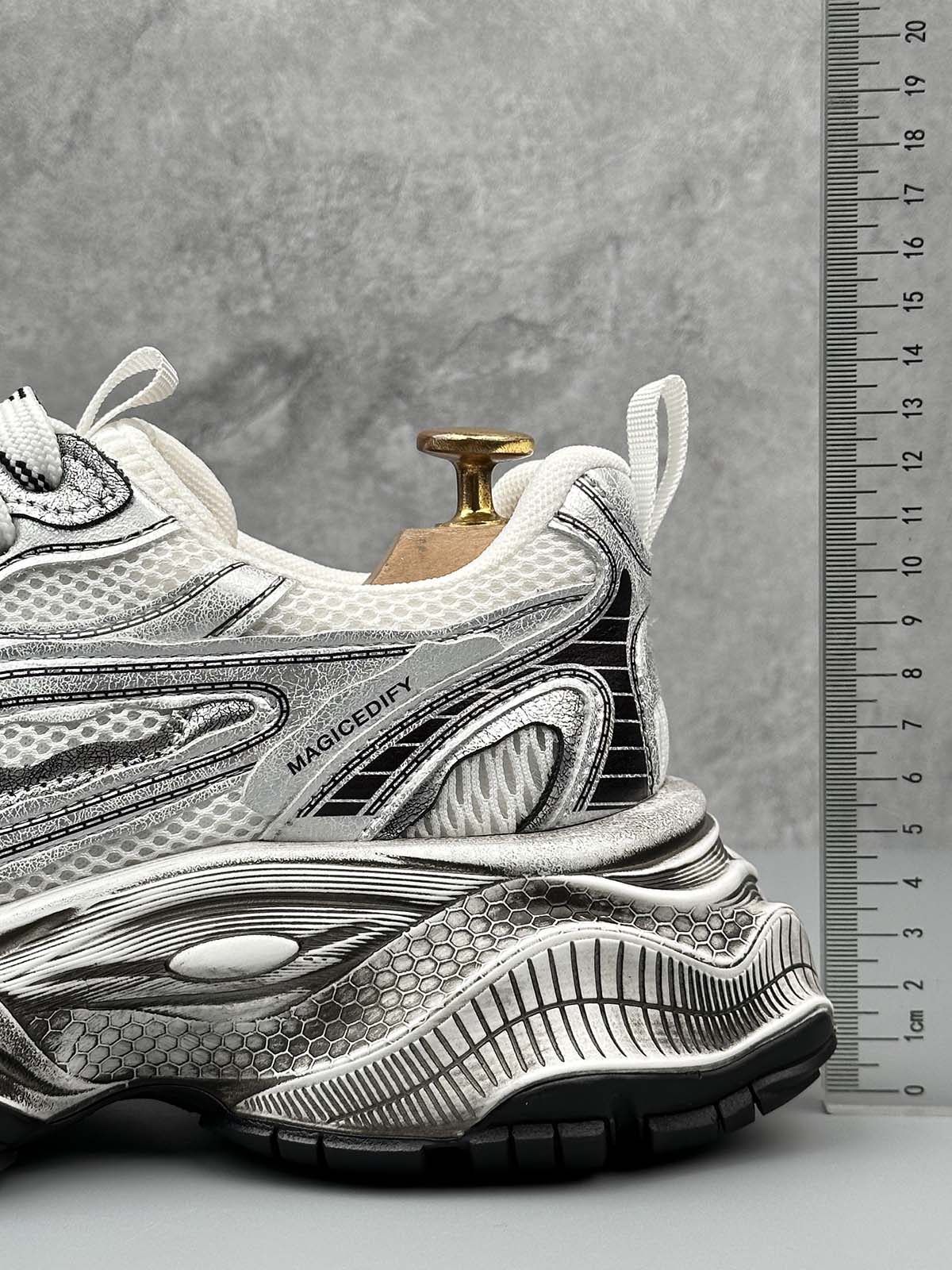 Chunky Sole Breathable Running Sneakers 