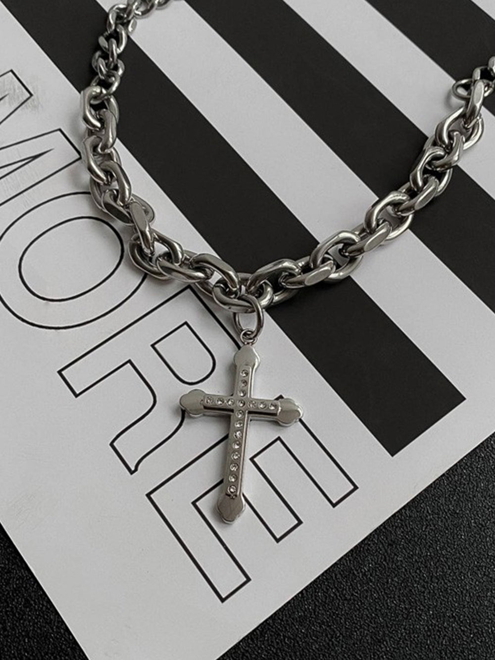 Thesupermade Black Cross Necklace -1131 