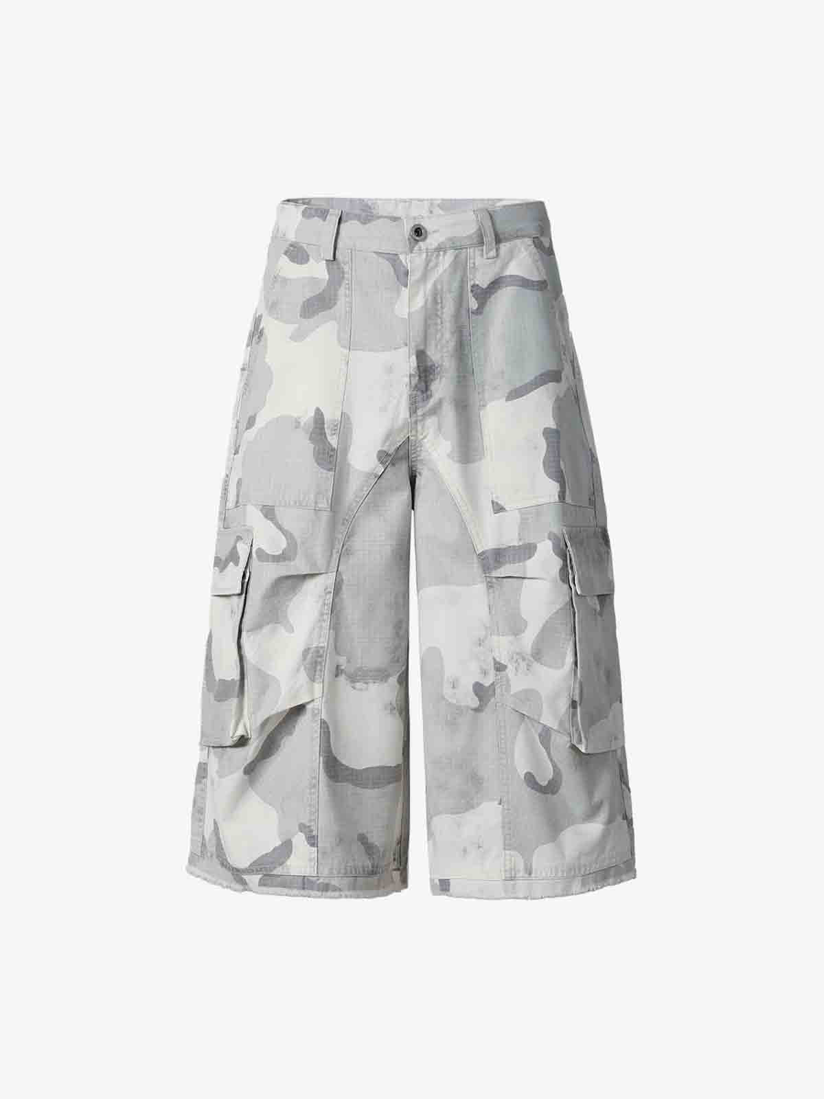 Camouflage Multi-Pocket Cargo Shorts 