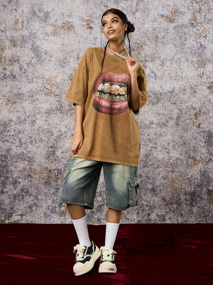 Artistic Lips Graphic T-Shirt 