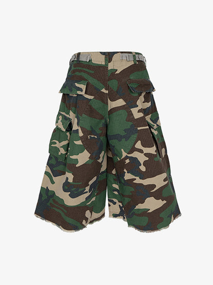 Camouflage Buckle Waist Cropped Cargo Shorts - 2412 