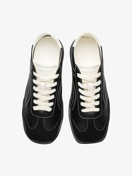 Classic Black Fluid Lines Leather Sneakers 