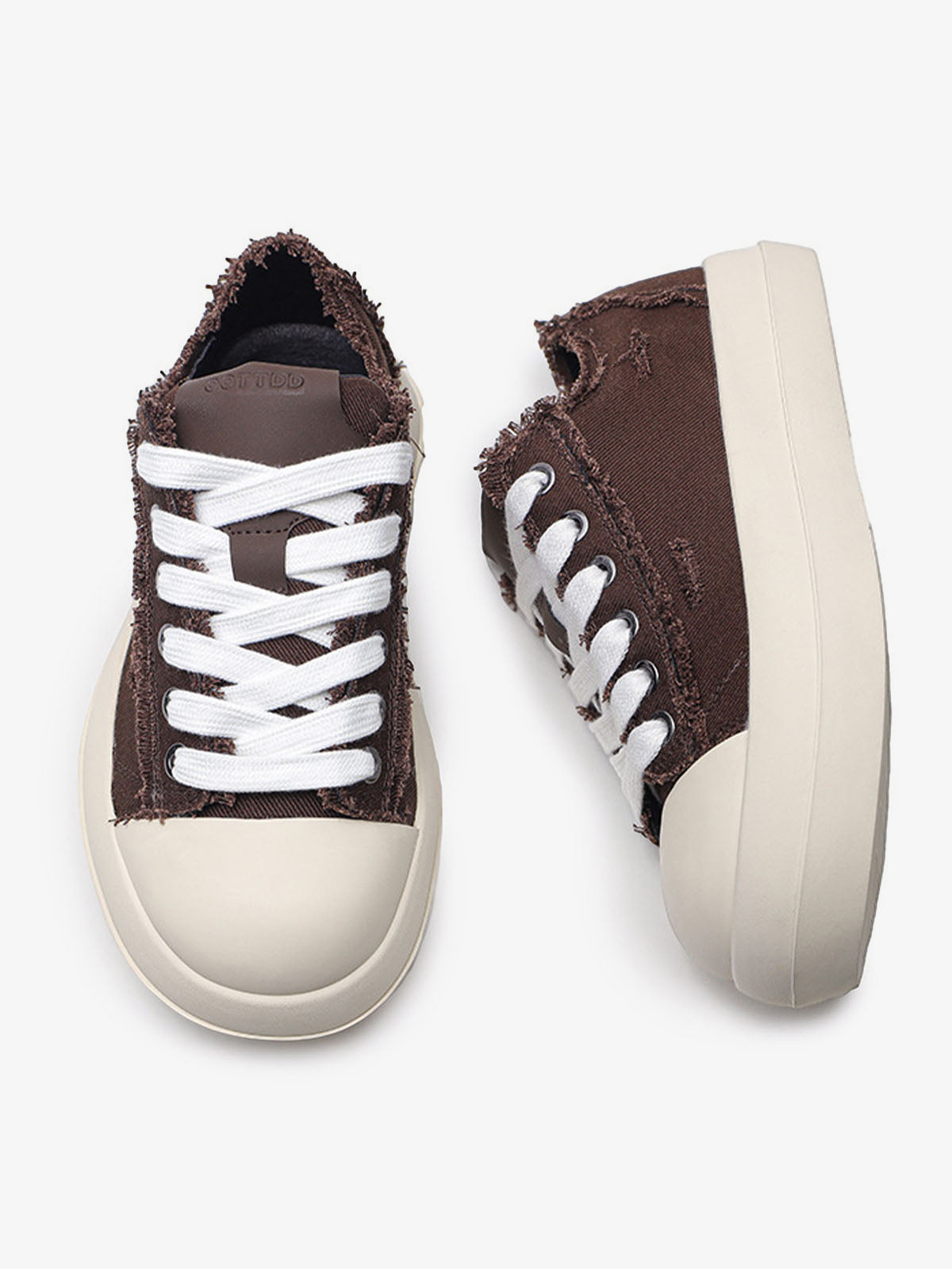 Street Beard Split Hole Sneakers 