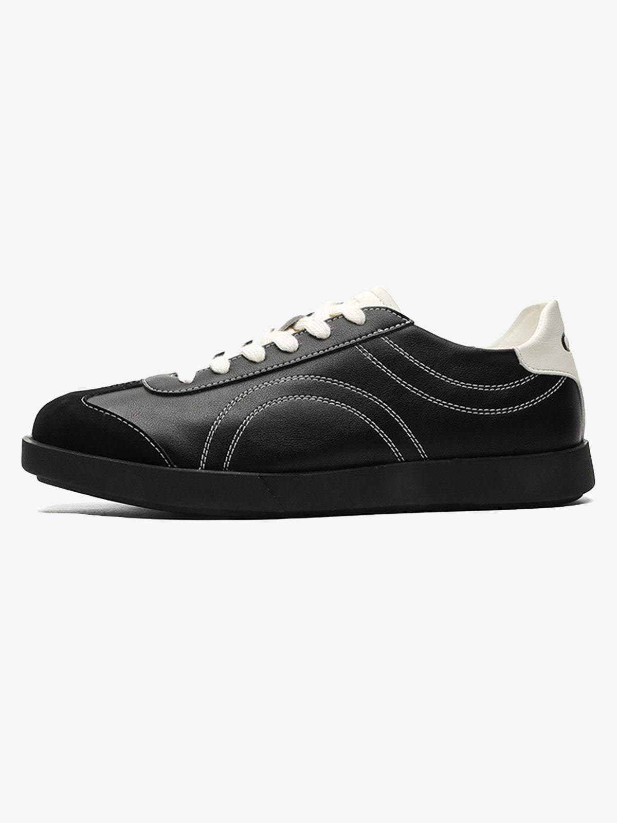 Classic Black Fluid Lines Leather Sneakers 