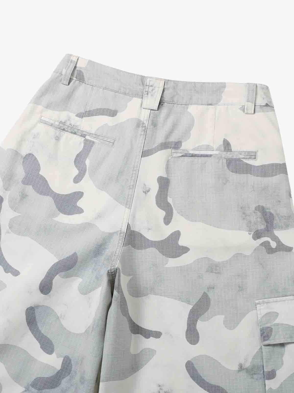 Camouflage Multi-Pocket Cargo Shorts 