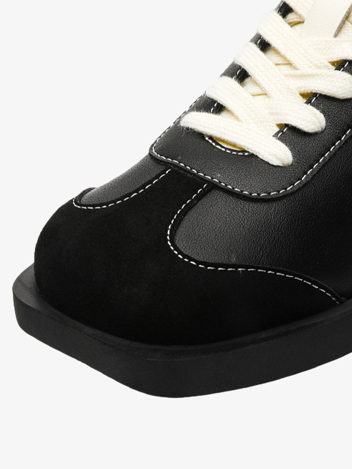 Classic Black Fluid Lines Leather Sneakers 
