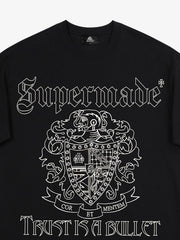 Original Gothic Letter Family Shield Badge Print T-Shirt 