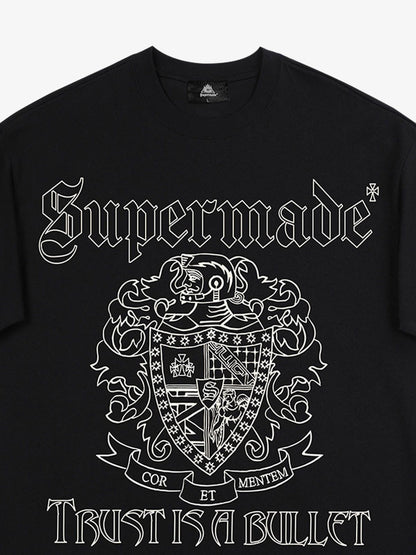 Original Gothic Letter Family Shield Badge Print T-Shirt 