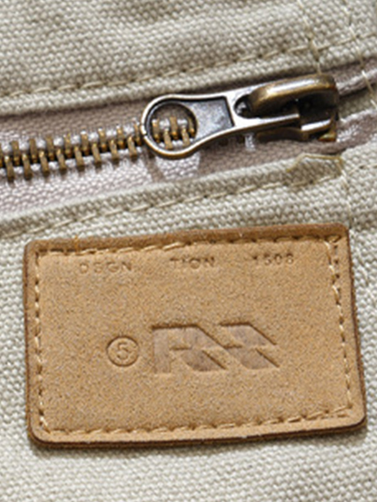 Retro Structured  Design Cargo Shorts 