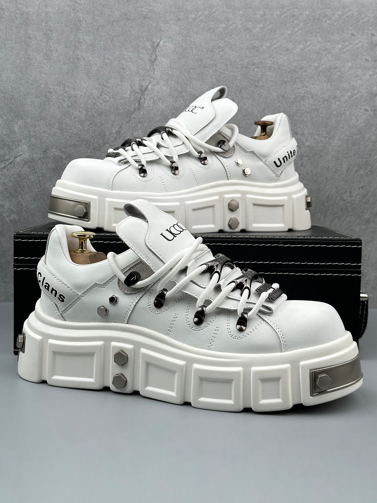 Punk Style Rivet Derby Shoes 