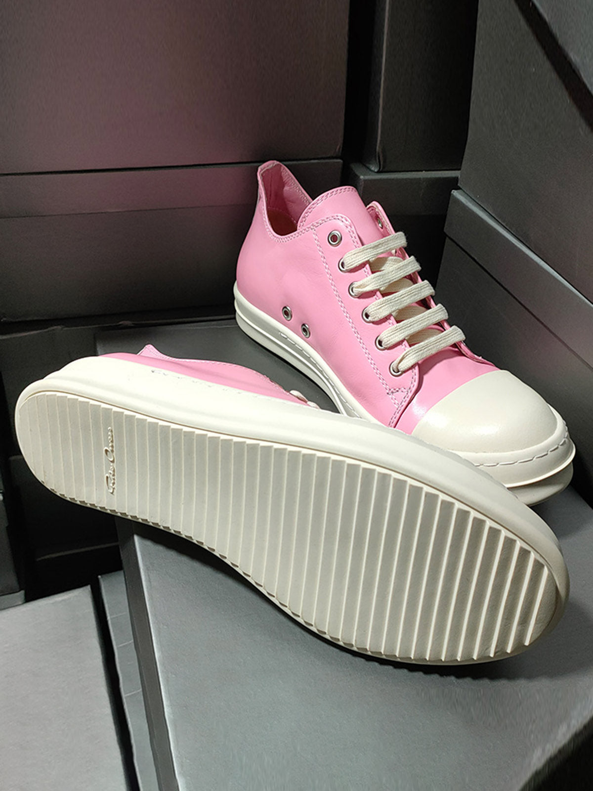 Street Pink Leather Low-Top Sneakers 