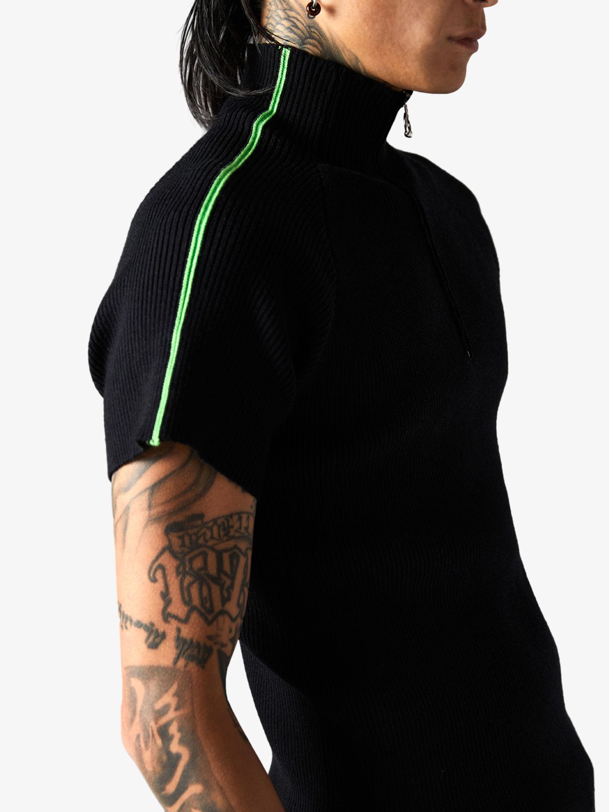 Retro Cleanfit Quarter Zip- Up T-Shirt 