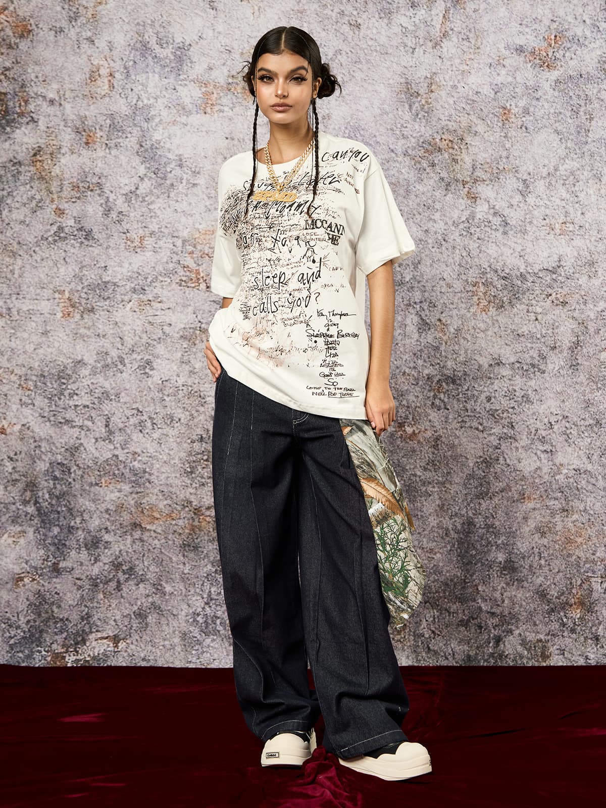 Graffiti Letter Print Oversized T-Shirt - 2417 