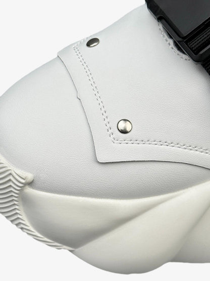 Dual-Strap Stealth Runner Boots 