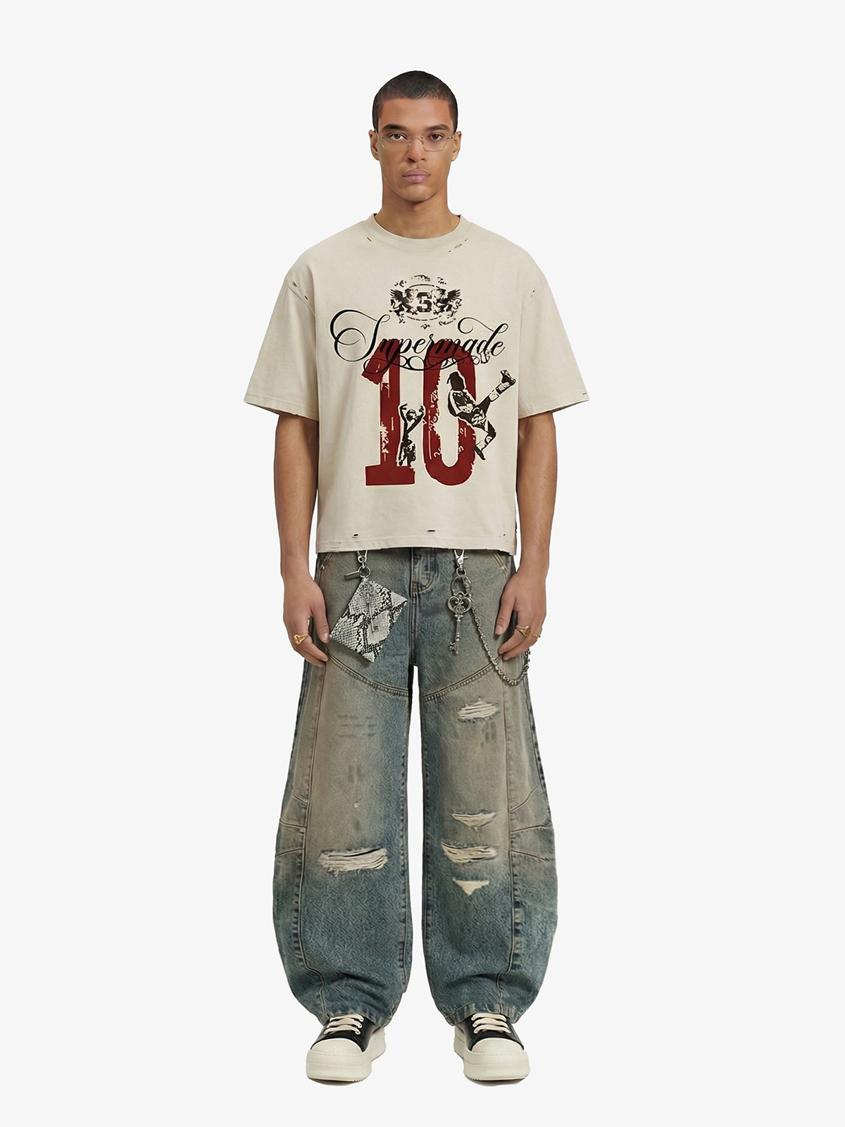 Vintage Soccer Player Graphic Number 10 T-Shirt 