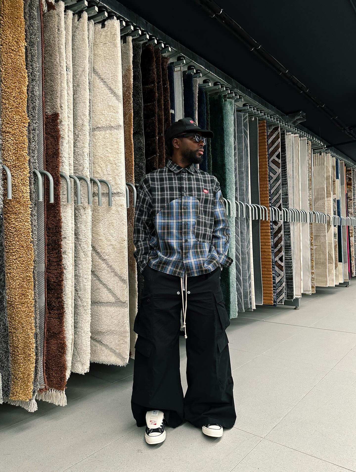 Pantalones holgados acampanados de tejido con múltiples bolsillos - 2321