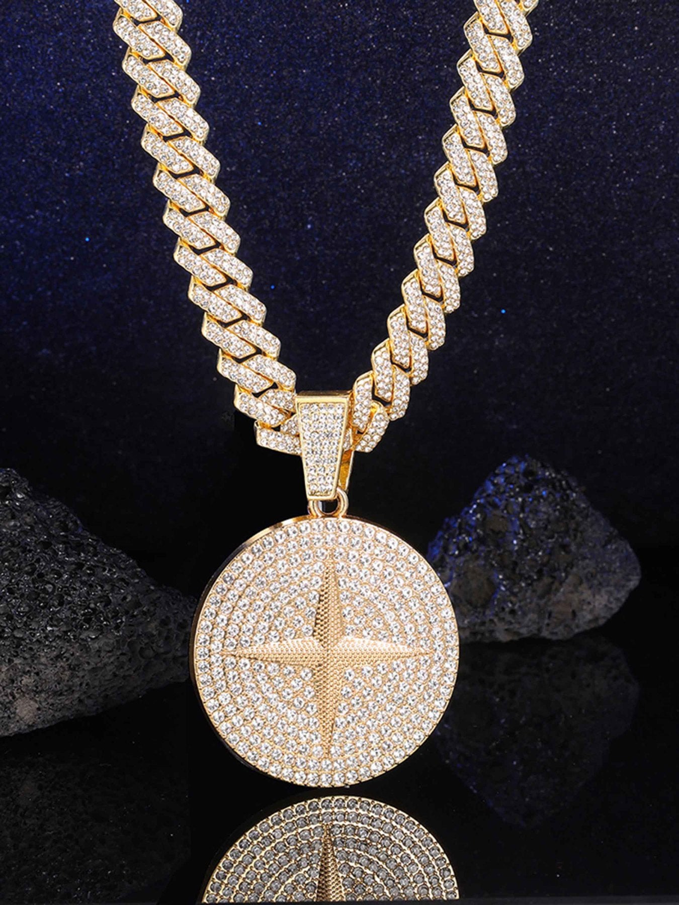 The Supermade Cross Full Diamond Round Plaque Hip Hop Necklace - 1704