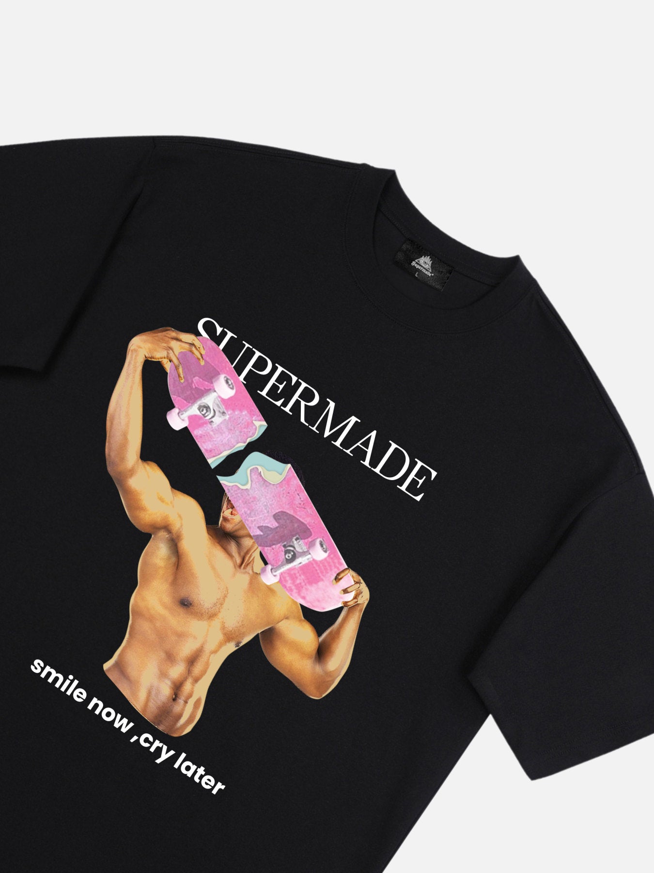 Thesupermade Muscular Man With Skateboard Print T-shirt