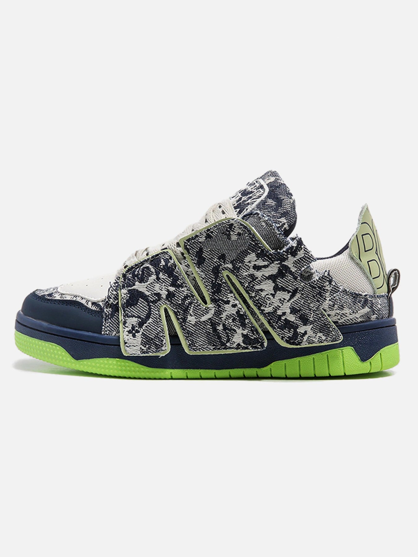 The Supermade Versatile Lightweight Soft-soled Board Shoes